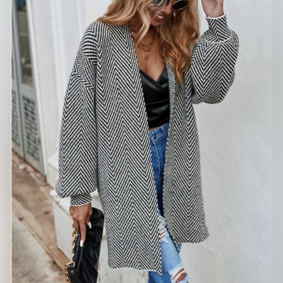 Sweaters - Black/White Chevron Pattern Drop Shoulder Duster Cardigan